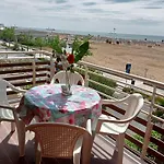 Apartament Enjoy The Sea From Our Relaxing Flat *