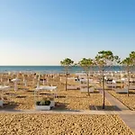 Enjoy The Sea From Our Relaxing Flat Apartament Bibione