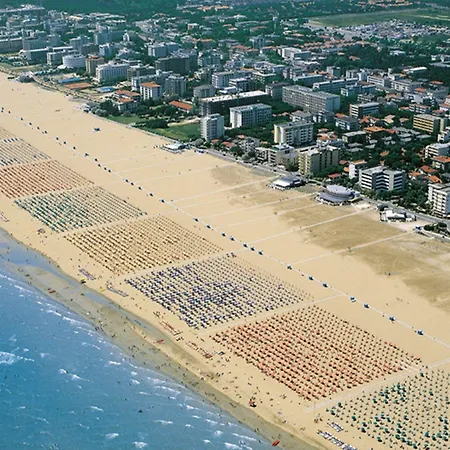 Апартаменты Enjoy The Sea From Our Relaxing Flat