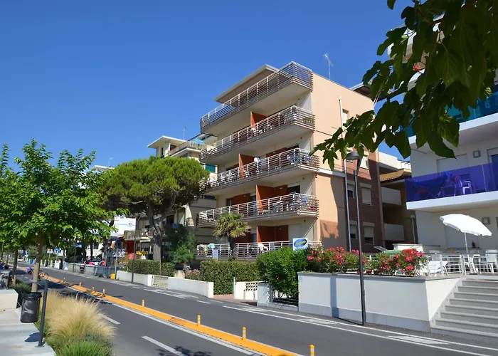 Enjoy The Sea From Our Relaxing Flat Apartman *