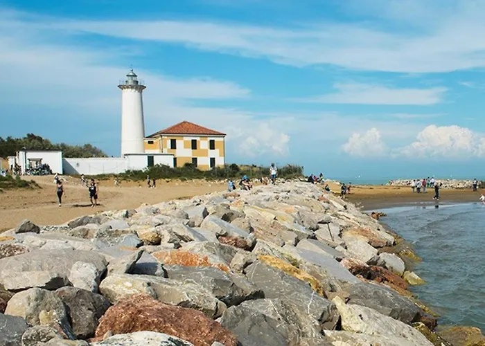 Enjoy The Sea From Our Relaxing Flat *